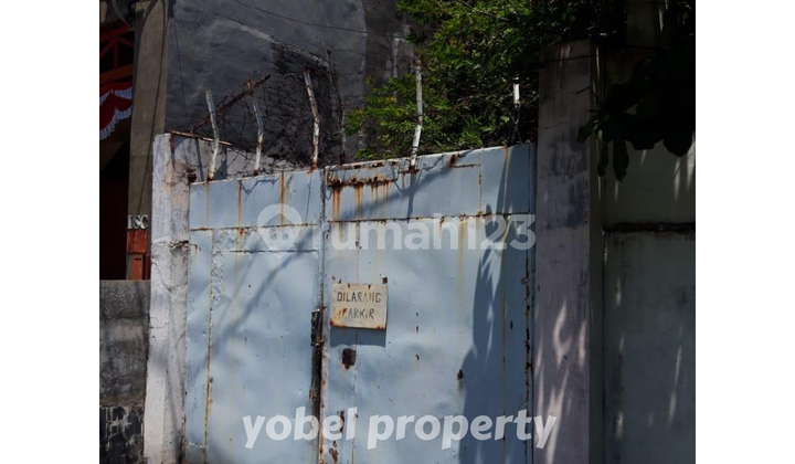 RUMAH USAHA DAN TINGGAL NOL JALAN RAYA BARATAJAYA SURABAYA LOKASI STRATEGIS 2