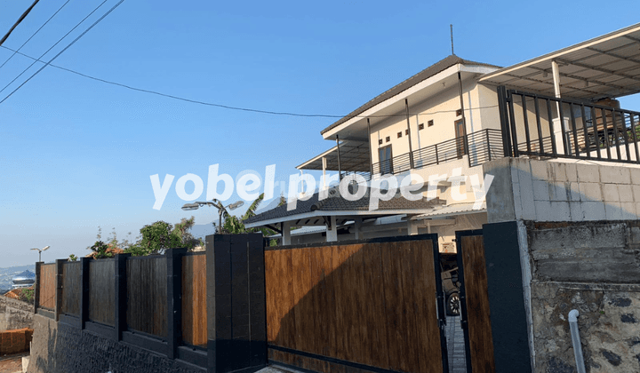 New Villa Luas Dua Lantai View Gunung Batu Malang 1