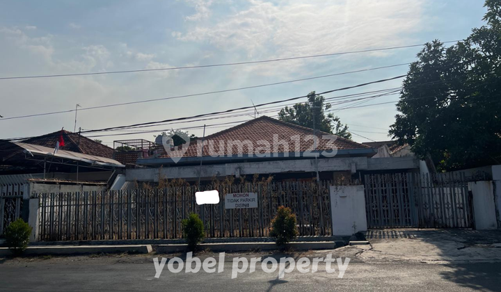 RUMAH LOKASI STRATEGIS RAYA DHARMAHUSADA UTARA SURABAYA COCOK UNTUK USAHA