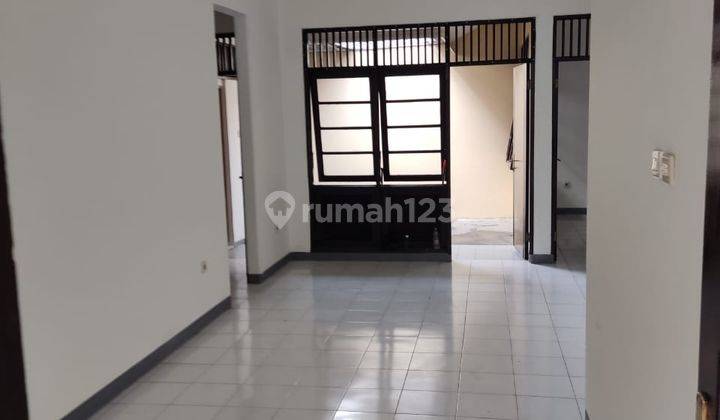 Disewakan Murah Rumah Modern di Taman Pulo Gebang, Cakung, Jakarta Timur, 004 2