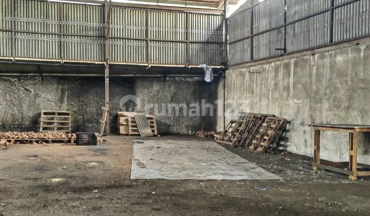 Disewakan Gudang Strategis - Jl. Cakung Cilincing (013)