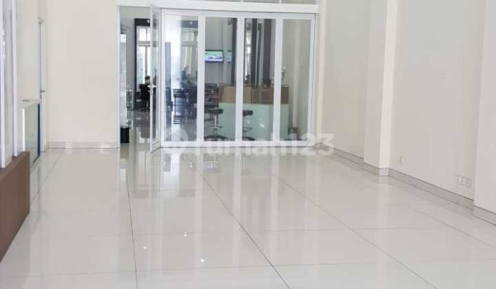 FOR SALE: SHOPHOUSE WITH BUSINESS!! Mega Boulevard Shophouse in Harapan Indah, Opposite Modern Market 007