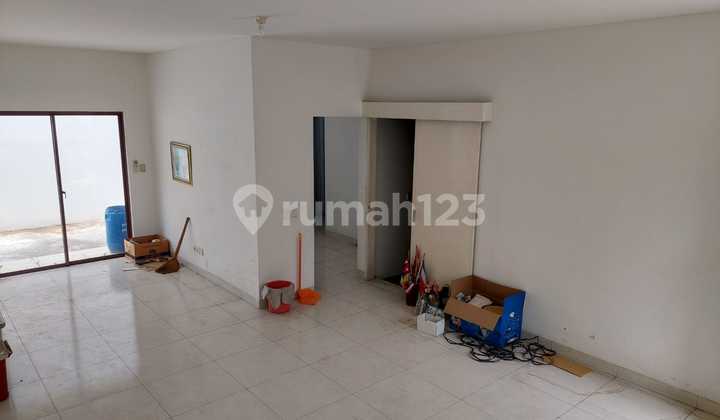 Dijual Rumah di Cluster Zebrina SHM Semi Furnished 030 2