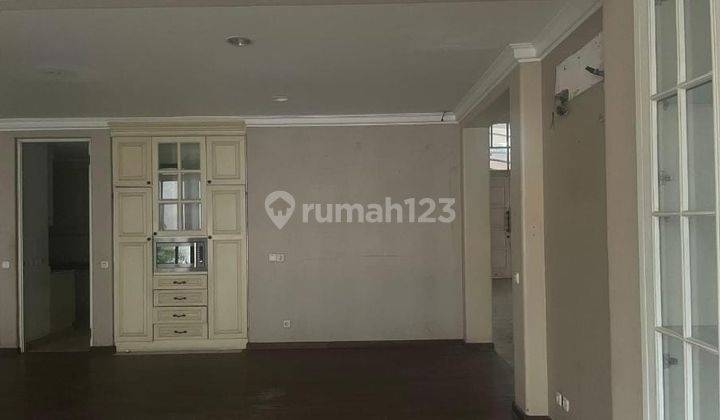 Dijual Cepat Rumah Mewah Kosongan 2 Lantai Ada Kolam Renang, Kelapa Dua, Tangerang, 007 2