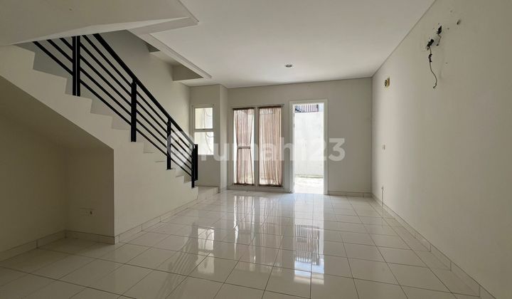 Dijual Cepat Rumah Cantik Cluster Sumarecon Bekasi  2