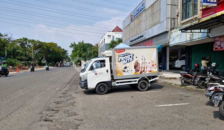 Strategic Shop House in Kelapa Gading - Close to All Access! Strategic Shop House in Kelapa Gading - Close to All Access!