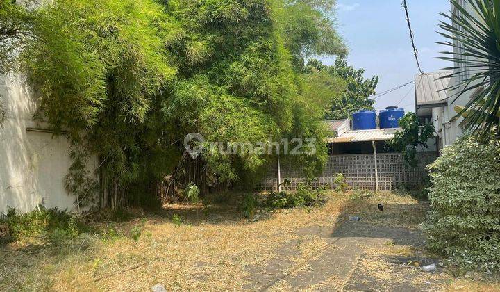 Dijual Cepat Tanah Dan Bangunan Untuk Tempat Usaha di Pinggir Jalan Raya Margonda Depok 2