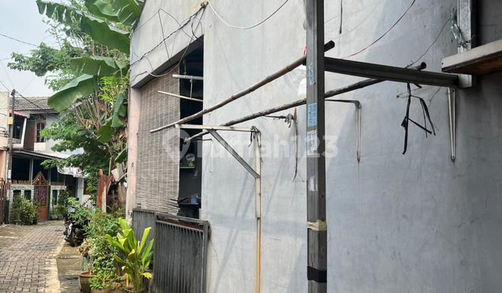For Sale: 8-Door Tenement Fully Occupied, Strategic Location in Jatirahayu 2