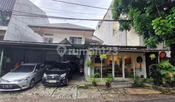 Rumah Hitung Tanah Area Komersil Di Kebayoran Baru, Jaksel