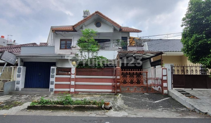 Rumah + Kios Pinggir Jalan Tanjung Duren, Jakarta Barat 2