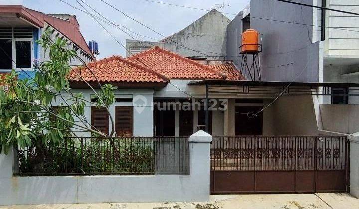 Rumah asri nyaman di duren sawit, Jakarta Timur 1