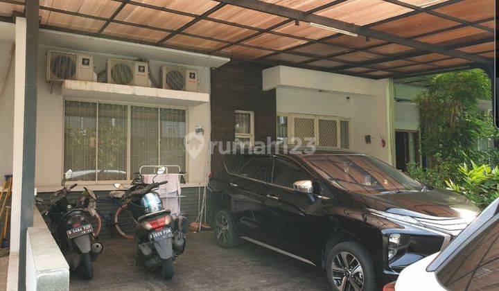 Rumah 2,5 lantai Full Renov di Puri Mansion, Jakarta Barat 1