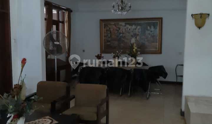 Rumah Asri Nyaman Di Menteng, Jakarta Pusat 2