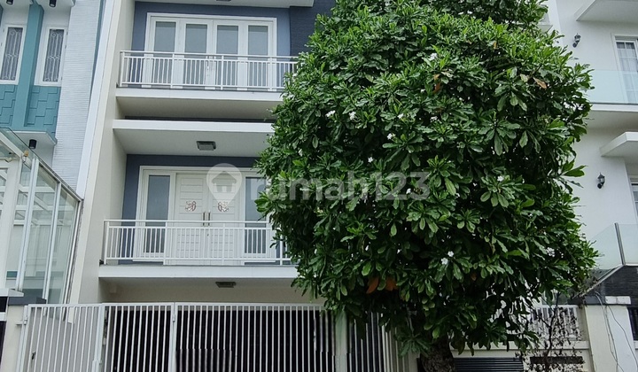Rumah Bagus 3 Lantai Di Permatabuana Jakarta Barat Rumah Bagus 3 Lantai Di Permatabuana Jakarta Barat