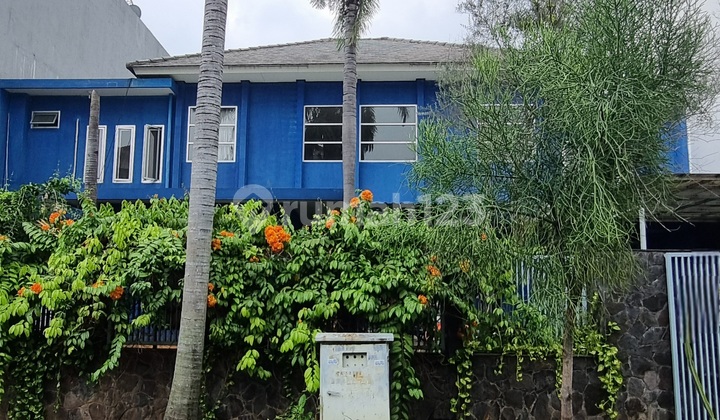 Spacious Good House In Puri Indah, West Jakarta 2