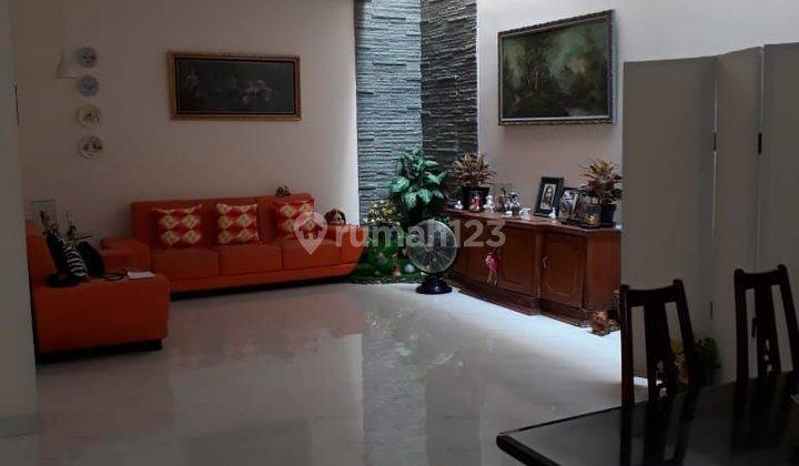 Rumah 2 Lantai Di Sunrise Garden, Jakarta Barat, J 2