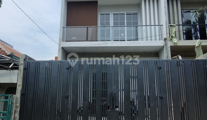 Rumah.baru Minimalis Di Sunrise, Jakarta Barat Rumah.baru Minimalis Di Sunrise, Jakarta Barat