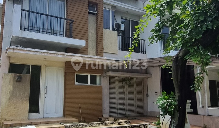Rumah Hook Siap Huni Di Puri Mansion, Jakarta Barat
