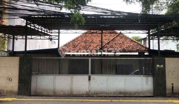 Rumah Tua Hook di Jl Wahid Hasyim , Jakarta Pusat