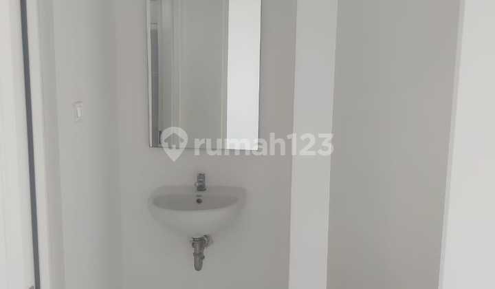 Rumah Semi Furnished Sewa Cepat di Summarecon 2