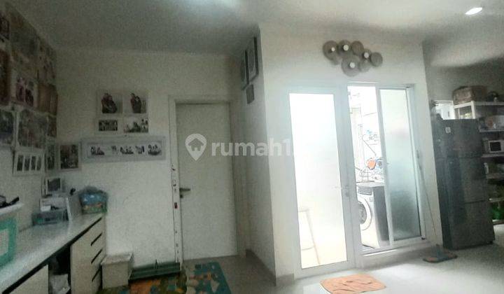 Rumah Semi Furnished di cluster amanda, Summarecon Bandung 2