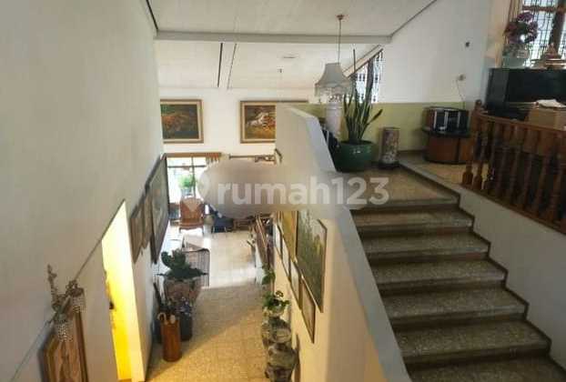 Disewakan Rumah Luas di Cipedes Kota Bandung 2