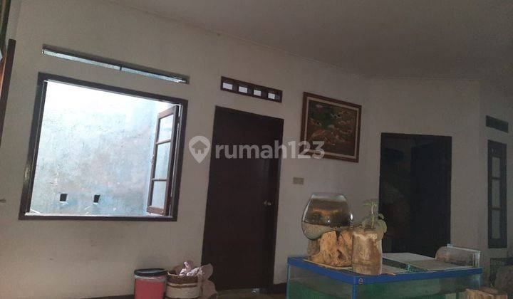 Rumah semi furnished di Taman Holis Indah, cigondewah 2