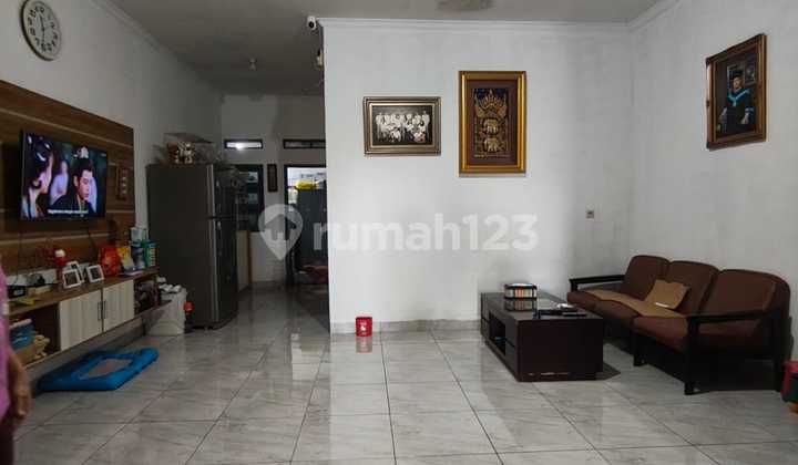 Rumah Asri Cuaca Sejuk Siap Huni di Ciwaruga Kbb