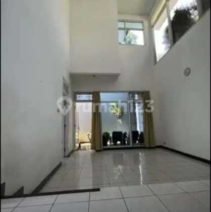 Rumah Jual di Bawah NJOP di Tubagus Ismail Bandung