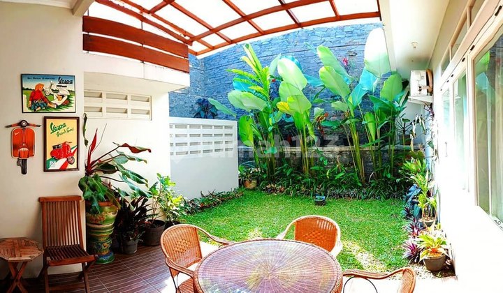 Nice House FULLY FURNISHED at Jl. Ir. H. Djuanda, Dago, Bandung City