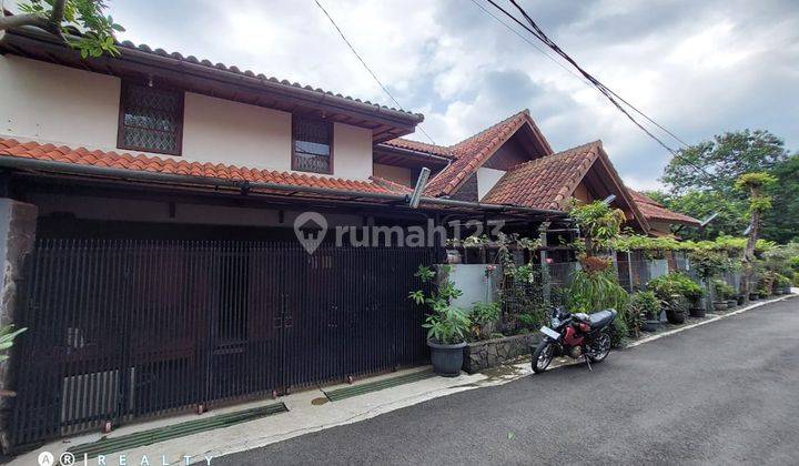 Rumah Classic Tearawat Siap Huni Komplek Cigadung Dago Bandung 1