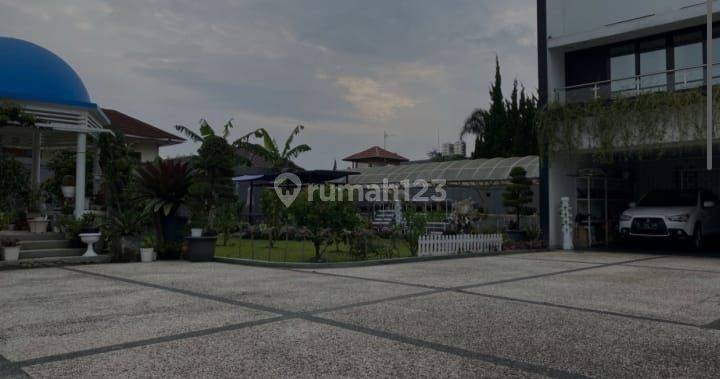 Rumah Villa Mewah D Sersanbajuri Dkt Kampung Daun Lembang Bandung 2