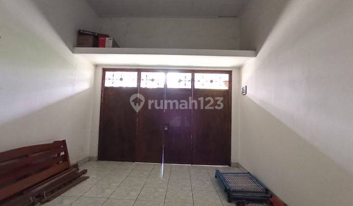 Rumah Lama Terawat Di Arcamanik Cisaranten Endah Bandung  1