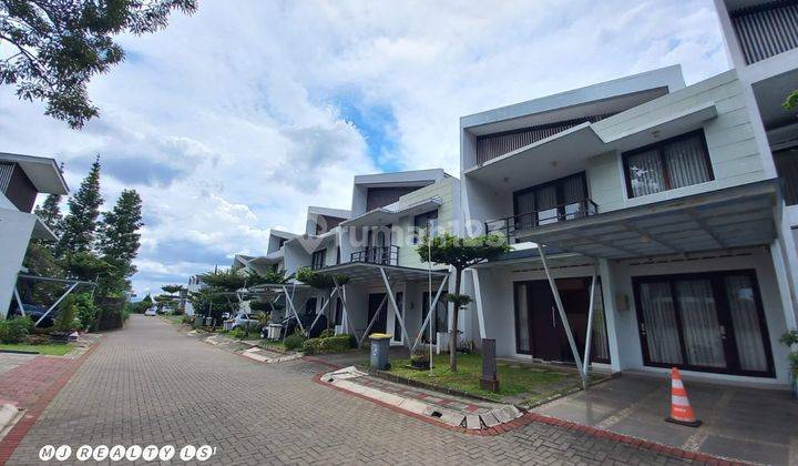 Rumah 2 Lantai Bagus di Cigadung Dago Dekat Awiligar Bandung 1