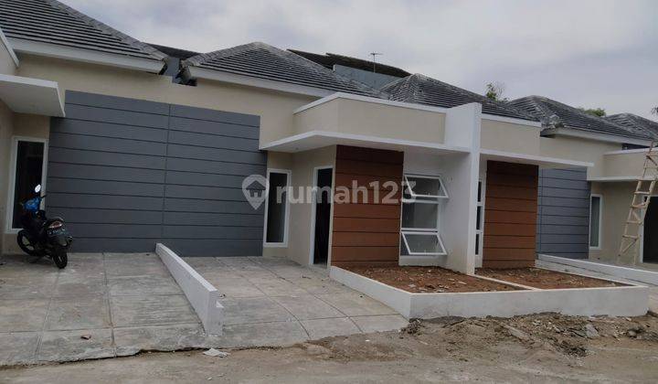 Rumah Daerah Bekasi Kota, 7 Menit Ke Tol Grandwis 2