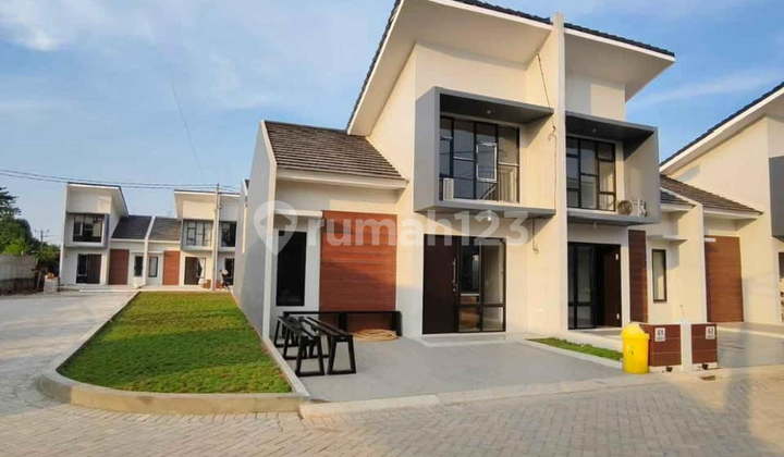 Affordable House in Bekasi Area, No Down Payment, Ready House, Near Mm2100 Bekasi & Living Mall