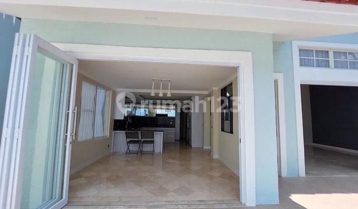 Disewakan Rumah Kolam Renang Cluster Meditrania 2