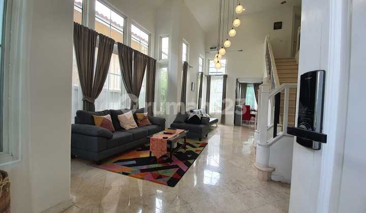 Ready-to-occupy house fully furnished with Mediterranean swimming pool in Sentul City. 2