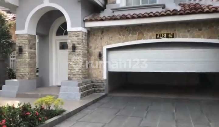 Rumah siap huni purnish kolam renang meditrania Sentul city Rumah siap huni purnish kolam renang meditrania Sentul city