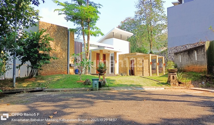 Rumah View Golf di Sentul City Bogor