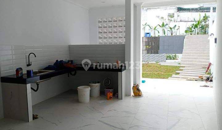 Dijual rumah baru clasike modern Sentul city  2