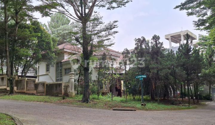 House for sale at a low price, hook type, front cluster of Sentul City. 2