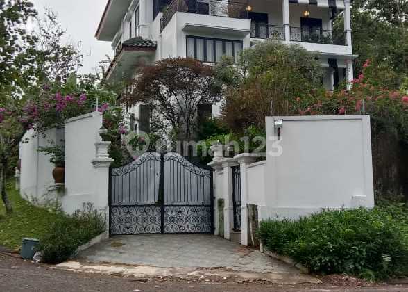 Dijual Rumah / Villa Siap Huni Cluster Bgh Sentul City