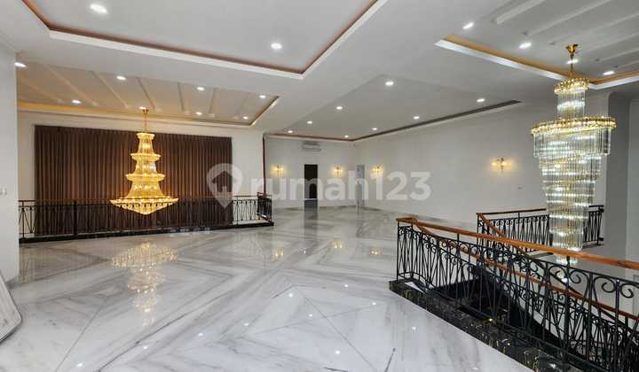 Rumah Clasic Posisi Di Hook, Medtrania Sutul City 2