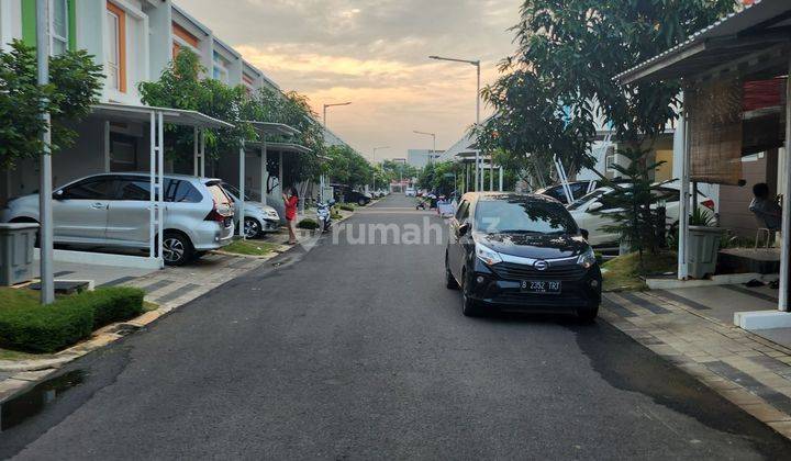 rumah 2 lantai  minimalist di Gading Serpong Pet Friendly  2