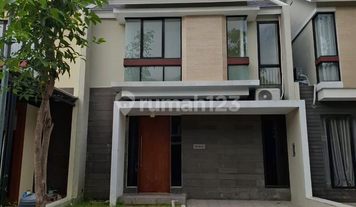 Rumah di Northwest Lake Citraland 2 Lantai Surabaya Barat