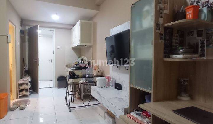 APARTEMENT UC TOWER BERKELEY Lantai 27 View Univesitas Ciputra  2