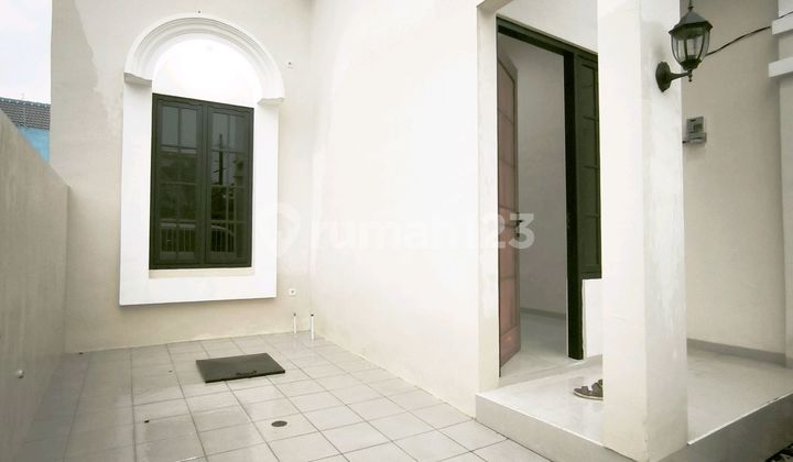 Rumah Baru Di Gununganyar Sebelah Upn Model Clasic American Style