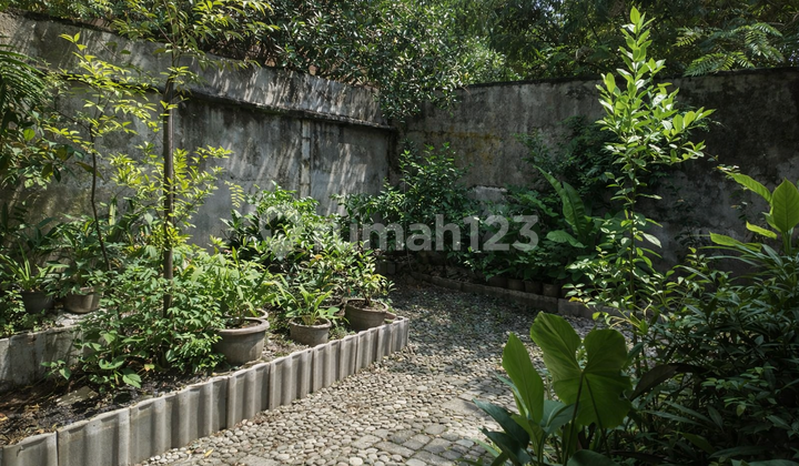 House in Rungkut Barata, Land Calculation, SHM (Certified Land Title), Cheap, Negotiable. 2