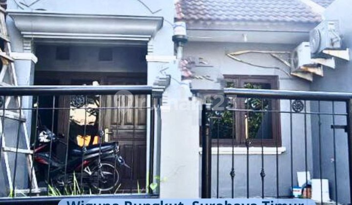 Rumah di Wiguna dekat UPN Gununganyar Surabaya Timur SHM MURAH